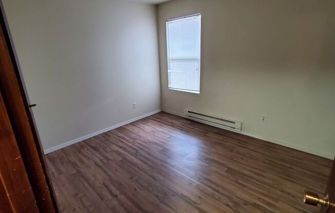 1 bed, 1 bath, 630 sqft, $1,565, Unit 103