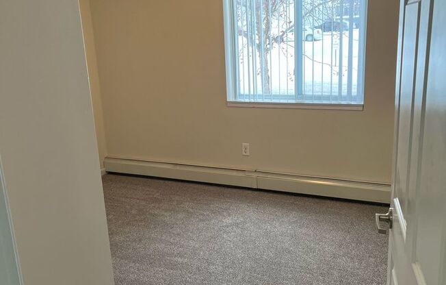 2 beds, 2 baths, $995, Unit 101