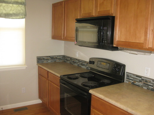 Beautiful 5 Bedroom Home for Rent on Creekfront