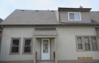 819-825 E. Wright St.