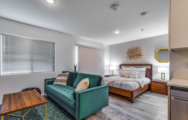 Studio, 1 bath, 480 sqft, $1,399, Unit 417