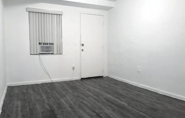 2 beds, 1 bath, 750 sqft, $1,650, Unit 5250-7