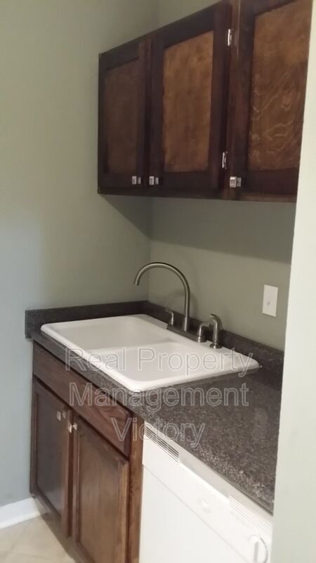 16th Ave S, 1171 - Apartment B