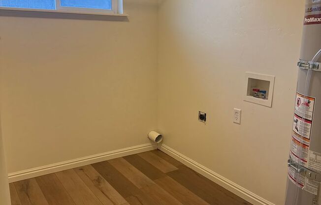 2 beds, 2 baths, 1,076 sqft, $1,350, Unit 9C