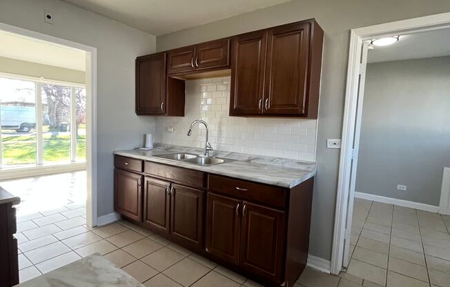 2 Bedroom Ranch Home now available in Lansing, IL