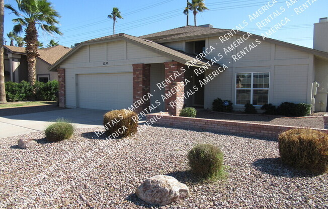 1251 E BRENTRUP DR