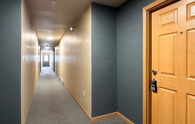 2 beds, 1 bath, 725 sqft, $1,099, Unit 1645-14