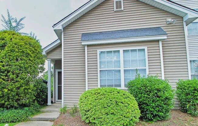 Liberty Hall End Unit 3Br 2.5Ba Townhome