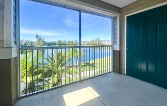 Pet-friendly 1-Bedroom with Screened-In Balcony and Community Pool Inn Lakewood Ranch!!