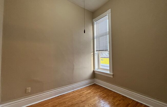 1 bed, 1 bath, 479 sqft, $950, Unit 2