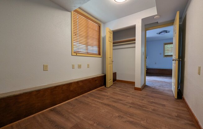 5819 Bayview Avenue Richmond Inlaw