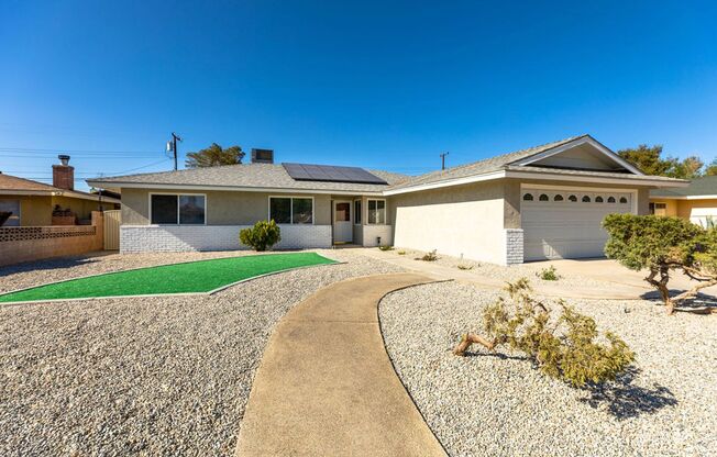 Beautifully remodeled home w/ solar!