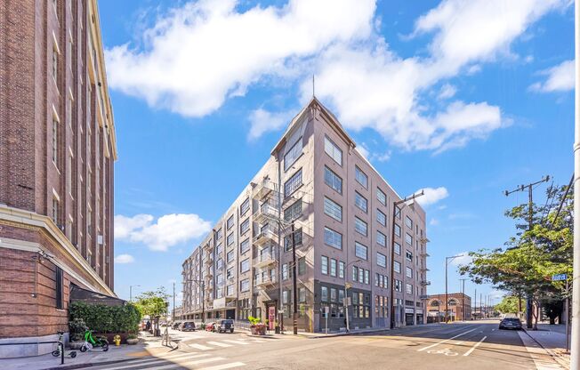 1 bed, 1 bath, 1,385 sqft, $4,200, Unit 413