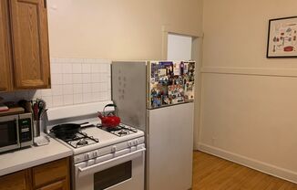 Charming Roscoe Village 1 Bedroom