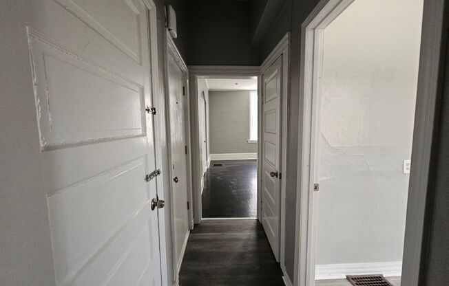 Newl updated 2 bedroom 1 bath located in Carrick!