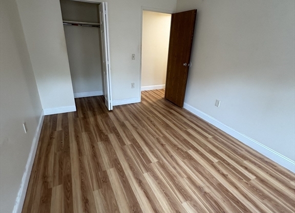 1 bed, 1 bath, 482 sqft, $2,009, Unit 35