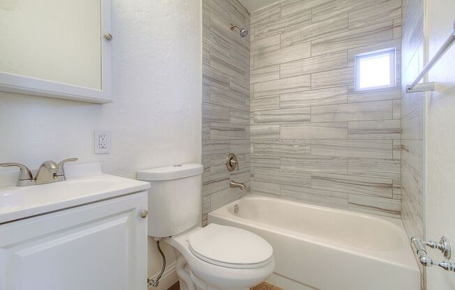 Studio, 1 bath, 300 sqft, $1,545, Unit 23