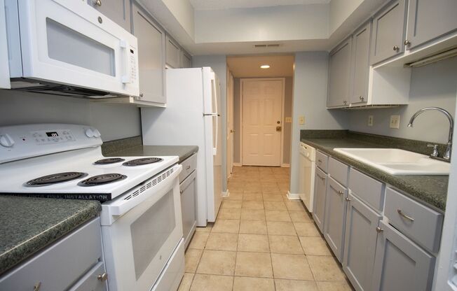 ✨ Welcome to 3001 Village Creek Drive – Your Cozy Columbia Retreat!