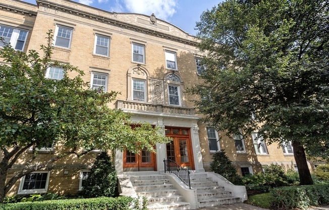 132 SEWALL AVE