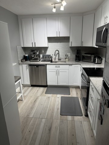 595 REVERE BCH PKWY