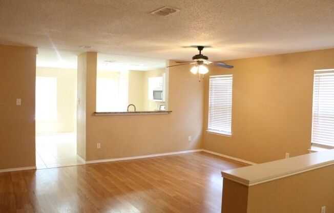 1-MONTH FREE IF MOVE-IN BY 9/16 - 3 bedroom, 2 bath, 1700+ sq ft ~ Mansfield ISD!