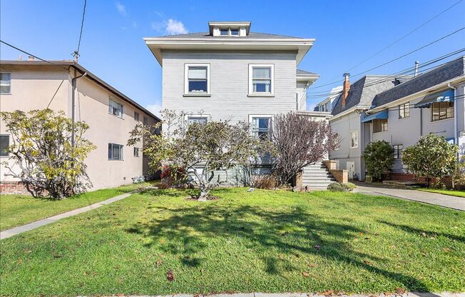 2149 Santa Clara Ave