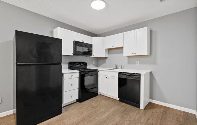 1 bed, 1 bath, 550 sqft, $705, Unit 636 10