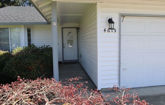 Remodeled North Image Single Level Home for Lease - 4615 NE 126th Ave