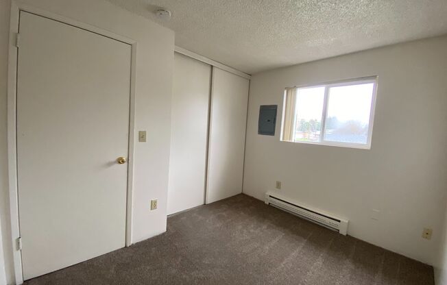 2 beds, 1 bath, 669 sqft, $1,200