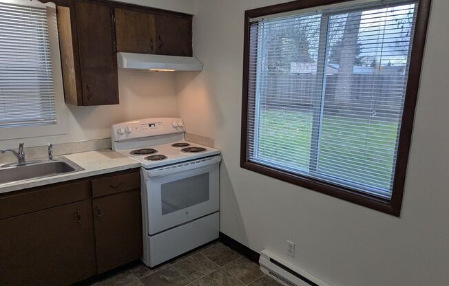 1 bed, 1 bath, $1,050, Unit 4940