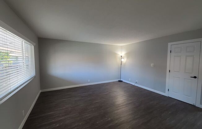 2 beds, 1 bath, 950 sqft, $2,795, Unit 1722-8