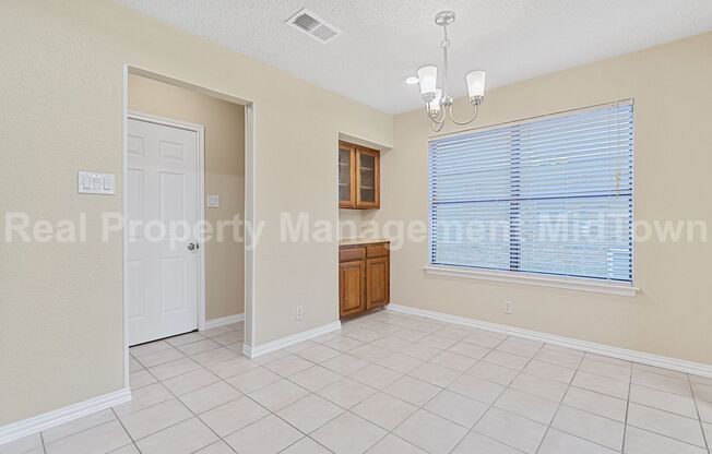 Charming 3-Bedroom Home Just Minutes from Lake Arlington