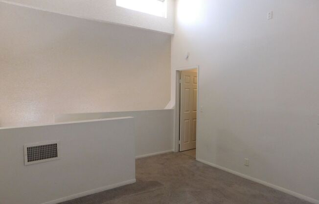 1 bed, 1 bath, 960 sqft, $1,099