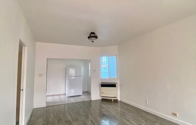 2805 E. 9th St.