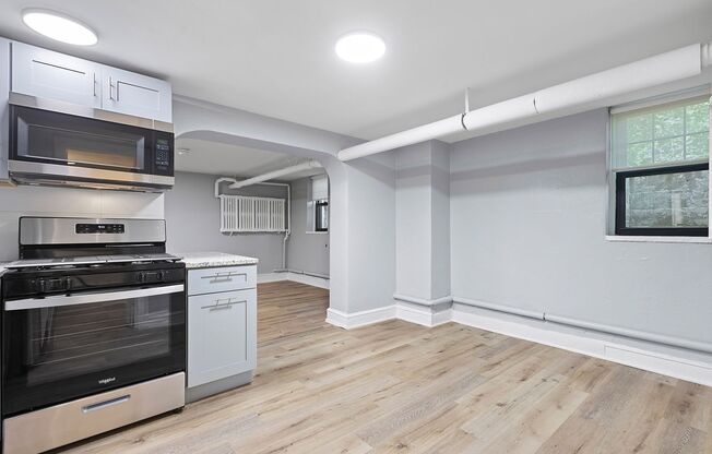 Newly Remodeled 1 Bed Vintage Charm with 21st Century Upgrades
