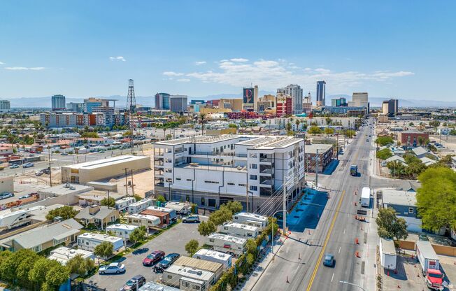 Studio, 1 bath, 480 sqft, $1,299, Unit 502