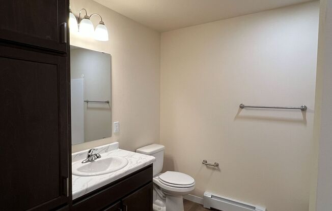 2 beds, 1.5 baths, 1,360 sqft, $1,675, Unit AT 709-35