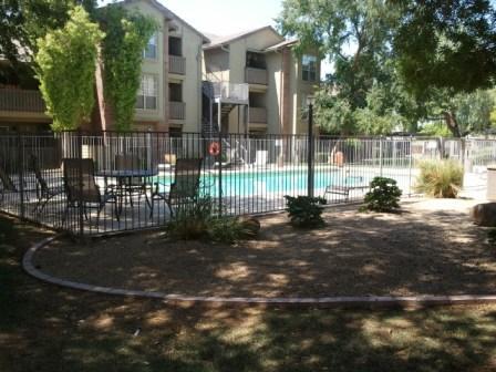 Great 1 bedroom 1 bath 2nd floor unit