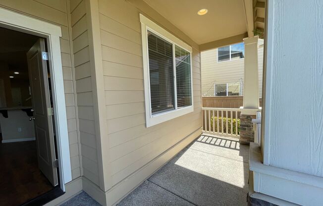 Spacious 4-Bedroom Home with Inviting Curb Appeal, Modern Kitchen, and Backyard Retreat