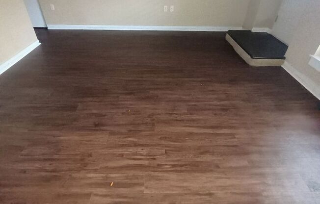 2 beds, 1.5 baths, 1,136 sqft, $1,477, Unit 107