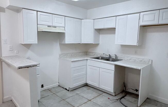 2 beds, 1.5 baths, $900, Unit # 1615