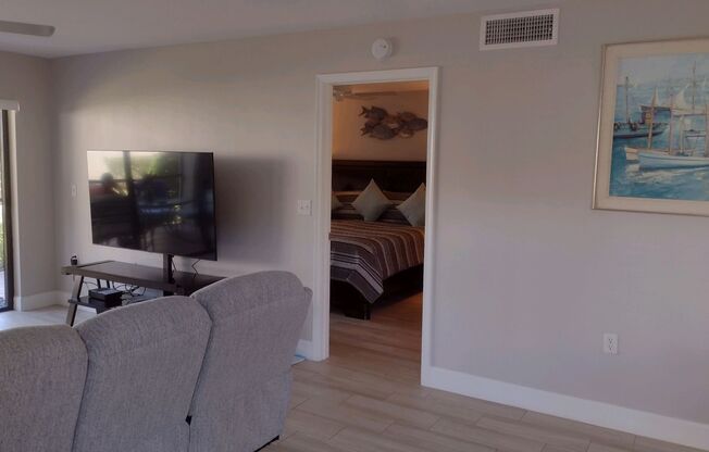 2 beds, 2 baths, $1,899, Unit UNIT L 101