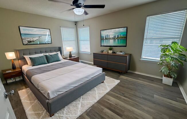 COMFORTABLE HOME | SINGLE STORY  |  CLOSE TO HWY 151 & 410 | SHOPPING & RESTAURANTS