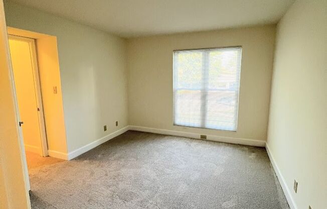 2 beds, 1 bath, 903 sqft, $1,775, Unit 315 #1A