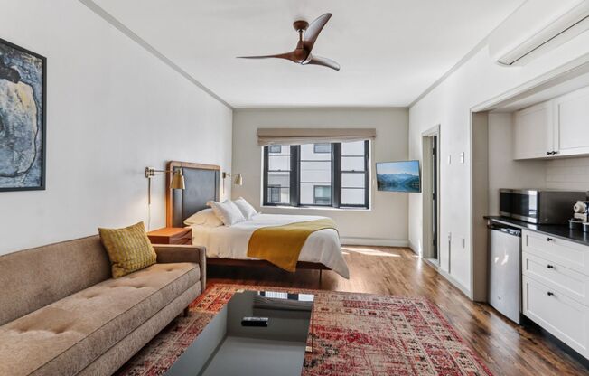 Studio, 1 bath, 300 sqft, $1,750, Unit 414H