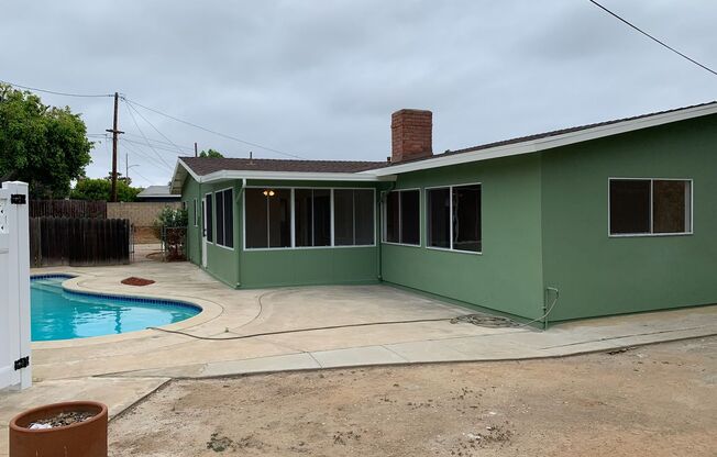 MOVE IN READY. Four Bed, Two Bath Single Family Home in North Tustin- Single Story, WITH POOL!