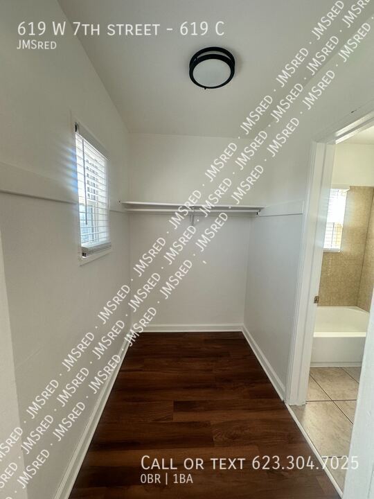619 W 7 ST