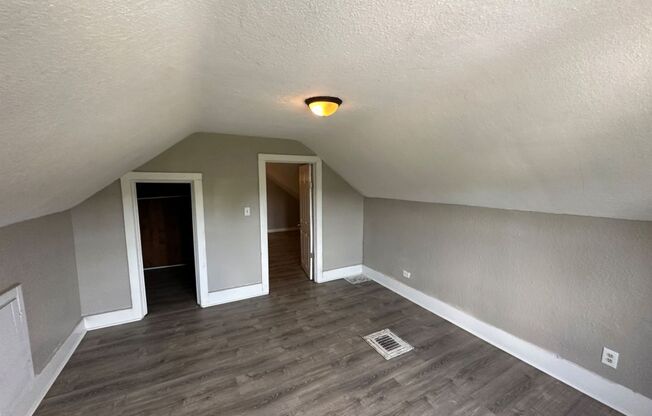 3 beds, 1 bath, $1,495