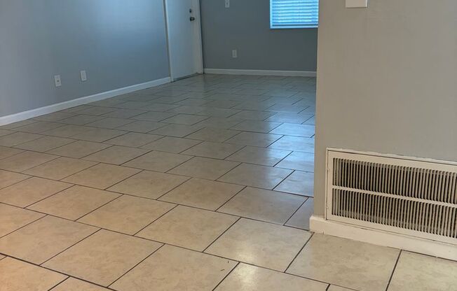 2 beds, 2 baths, 1,000 sqft, $1,495, Unit 10-226