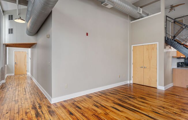 1 bed, 1 bath, 1,328 sqft, $1,872, Unit 3301-401